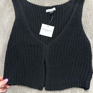 American Eagle Black Chunky Knit Vest with Tag